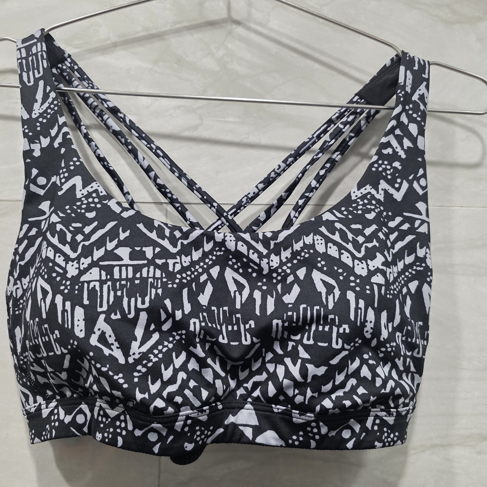 Victoria's Secret Black & White Strappy Printed Sports Bra